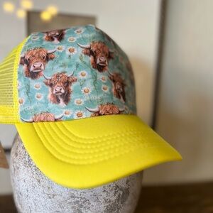 Yellow Cow Print Women's Trucker Hat
